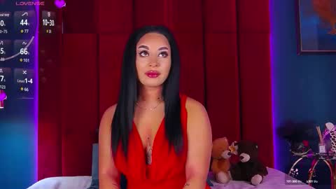 Snapshot of madyluxx chatting on 25, 9, 2025 MadyLuxx online show from 25, 9, 2025