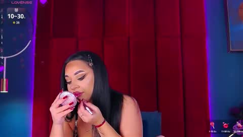 Snapshot of madyluxx chatting on 4, 10, 2025 MadyLuxx online show from 4, 10, 2025