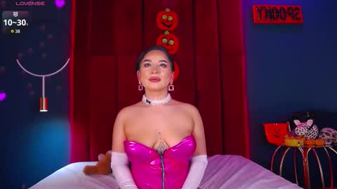 Snapshot of madyluxx chatting on 31, 10, 2025 MadyLuxx online show from 31, 10, 2025