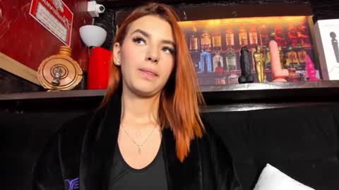 MAEE ANGELS online show from 25, 2, 2025