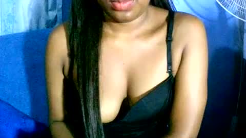 Snapshot of maelahlove chatting on 10, 12, 2024 MaelahLove online show from 10, 12, 2024