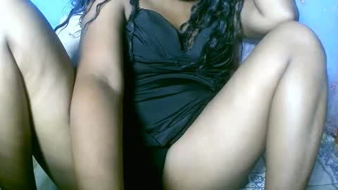 MaelahLove online show from 2, 2, 2026