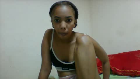 Snapshot of maevagirl chatting on 20, 11, 2025 maevagirl online show from 20, 11, 2025