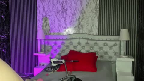 Snapshot of maeve_bigboobs chatting on 3, 1, 2025 Mae online show from 3, 1, 2025