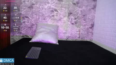 maevekuro online show from 23, 9, 2025