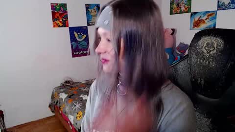 Snapshot of maggieswaggy chatting on 3, 11, 2025 Magdalene Swaggy online show from 3, 11, 2025