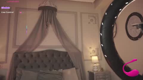   online show from 27, 11, 2025