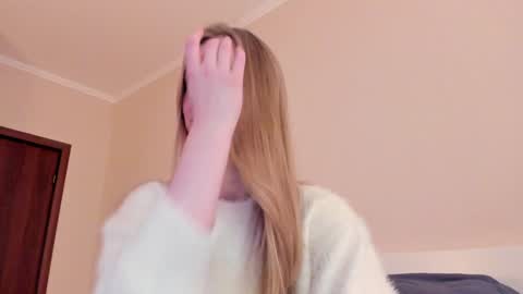 Snapshot of magic_couple13 chatting on 30, 11, 2025 Alice online show from 30, 11, 2025