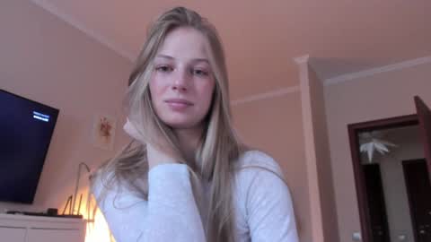 Snapshot of magic_couple13 chatting on 25, 2, 2026 Alice online show from 25, 2, 2026