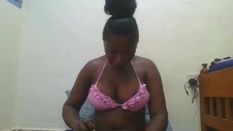 Snapshot of magic_koko3 chatting on 5, 11, 2025 magic_koko3 online show from 5, 11, 2025