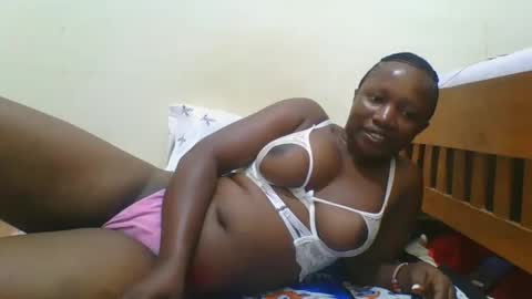 Snapshot of magic_koko3 chatting on 12, 11, 2025 magic_koko3 online show from 12, 11, 2025