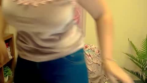 Snapshot of magic_kristy chatting on 25, 11, 2025 Kristy online show from 25, 11, 2025