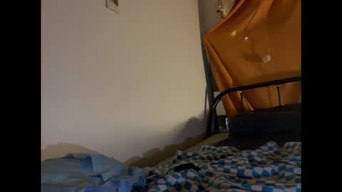 Snapshot of magic_mini_moon chatting on 14, 11, 2025 Mikky or Moon online show from 14, 11, 2025