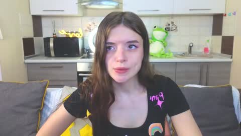 Snapshot of magical_mermaids chatting on 5, 2, 2025 Alice online show from 5, 2, 2025