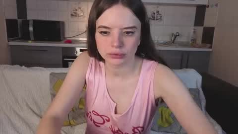 Snapshot of magical_mermaids chatting on 5, 11, 2025 Alice online show from 5, 11, 2025