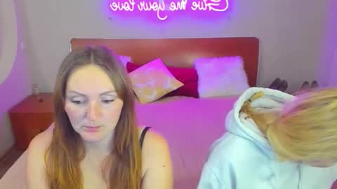 Lili and Bella online show from 18, 1, 2026