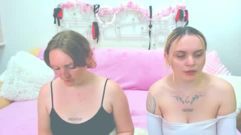 Lili and Bella online show from 17, 4, 2026