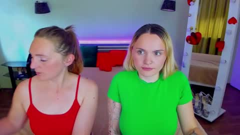 Lili and Bella online show from 27, 6, 2026