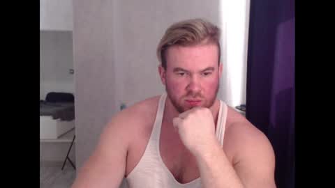 Snapshot of magicmax2017 chatting on 6, 3, 2025 magicmax2017 online show from 6, 3, 2025