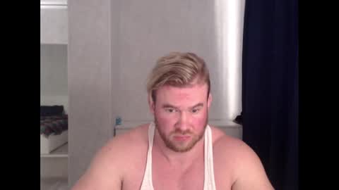 Snapshot of magicmax2017 chatting on 10, 3, 2025 magicmax2017 online show from 10, 3, 2025