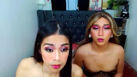 BELLA AND HANA online show from 16, 11, 2025