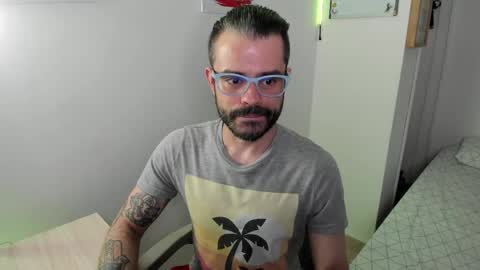     online show from 15, 5, 2026
