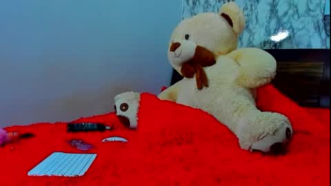 Snapshot of maia_bronce chatting on 6, 6, 2026 Maia Bronce online show from 6, 6, 2026
