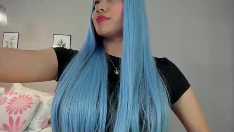 Snapshot of maia_w10 chatting on 7, 10, 2025 Maia online show from 7, 10, 2025