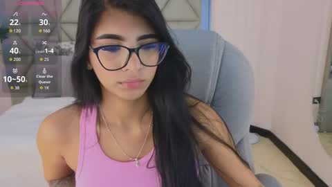 Maiaa Ruiz  online show from 25, 11, 2025