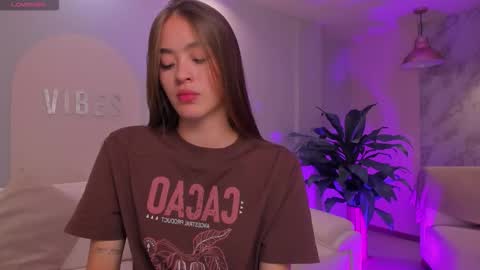 Snapshot of maiacollins chatting on 30, 9, 2025 Maia online show from 30, 9, 2025