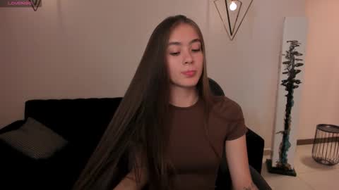 Snapshot of maiacollins chatting on 15, 10, 2025 Maia online show from 15, 10, 2025