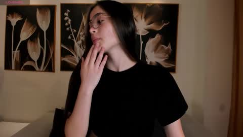  Maia  online show from 26, 10, 2025