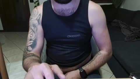 Snapshot of maialinofriuli chatting on 12, 11, 2025 maialinofriuli online show from 12, 11, 2025