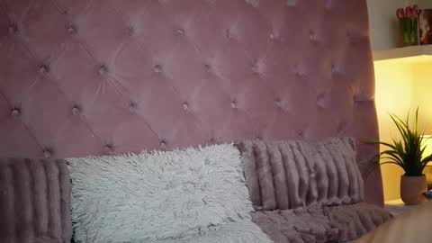  Maia  online show from 10, 1, 2026