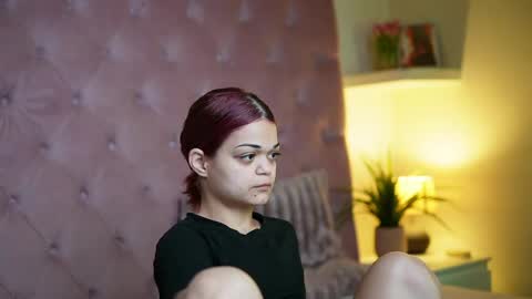  Maia  online show from 15, 4, 2026