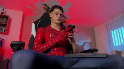 MAICOL  online show from 31, 10, 2025