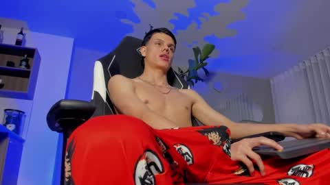 MAICOL  online show from 3, 2, 2026