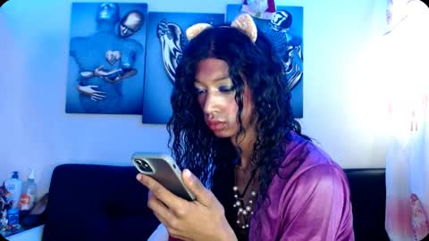 Bella Maidi online show from 6, 2, 2025