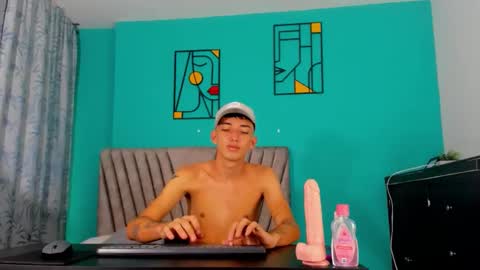 Maikol online show from 8, 4, 2026