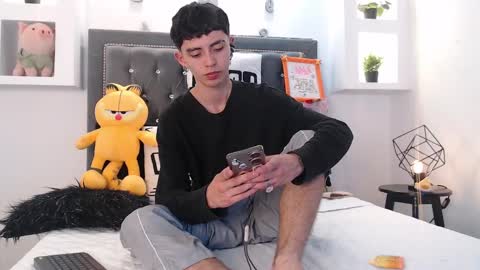 Maiky Cooper online show from 12, 3, 2025