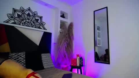 Maiky Cooper online show from 30, 11, 2025