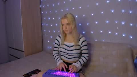 Your kitty online show from 27, 9, 2025