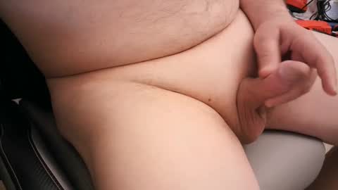 Snapshot of mainttech chatting on 28, 2, 2025 Gilly online show from 28, 2, 2025