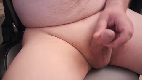 Snapshot of mainttech chatting on 28, 10, 2025 Gilly online show from 28, 10, 2025