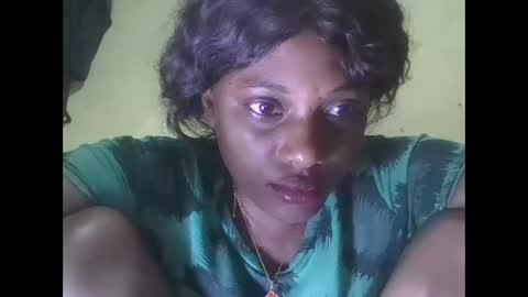 Snapshot of maissa687177 chatting on 26, 10, 2025 maissa687177 online show from 26, 10, 2025