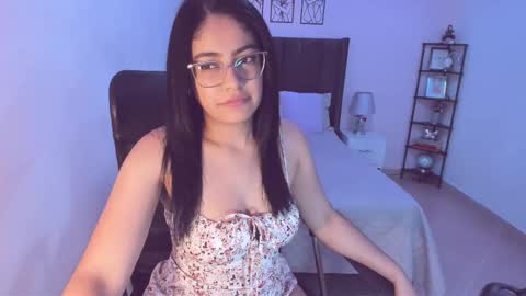 Snapshot of maite_kanes chatting on 15, 2, 2025 Maite online show from 15, 2, 2025