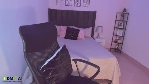 Snapshot of maite_kanes chatting on 11, 9, 2025 Maite online show from 11, 9, 2025