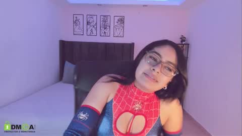 Snapshot of maite_kanes chatting on 4, 10, 2025 Maite online show from 4, 10, 2025