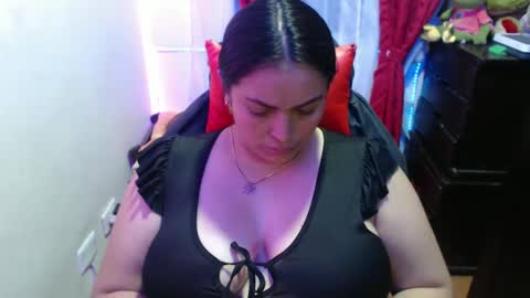 Hello friends Im on another account    online show from 7, 2, 2025