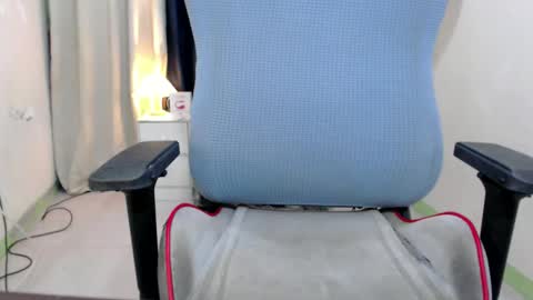 Snapshot of majestic_anne chatting on 19, 12, 2024 Annalyn online show from 19, 12, 2024